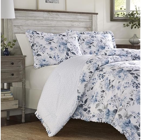 Home - King Duvet Cover Set, Reversible Cotton Bedding with Matching Shams, Lightweight Home Decor for All Seasons (Chloe Blue, King)