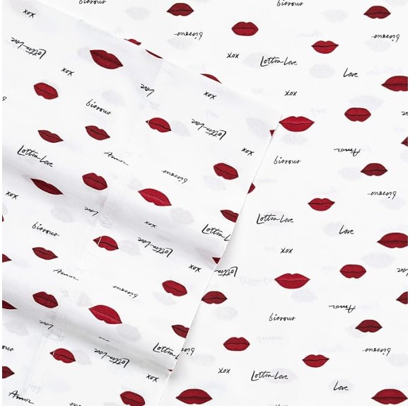 Full Sheets, Soft & Lightweight Bedding, Fade & Wrinkle Resistant (Love Lips, Full)