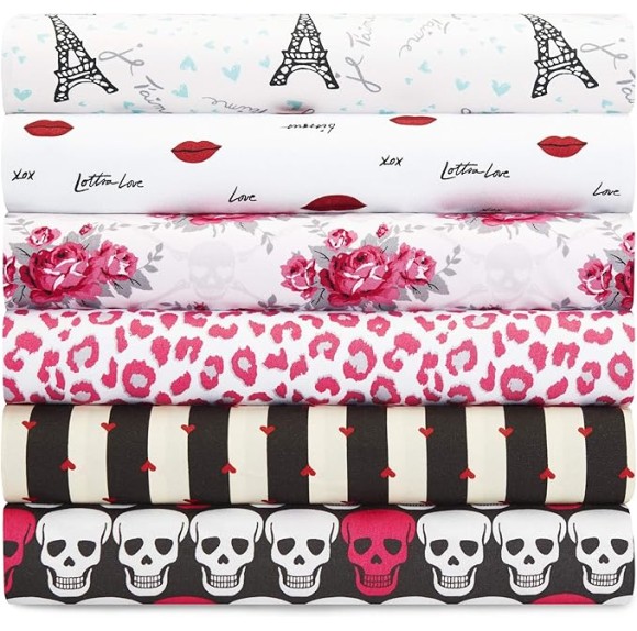Full Sheets, Soft & Lightweight Bedding, Fade & Wrinkle Resistant (Love Lips, Full)