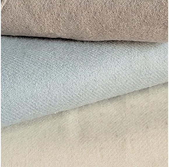 Cozy 100-Percent Merino Virgin Wool Throw with Fringes, 50x70 Inches