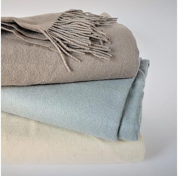 Cozy 100-Percent Merino Virgin Wool Throw with Fringes, 50x70 Inches