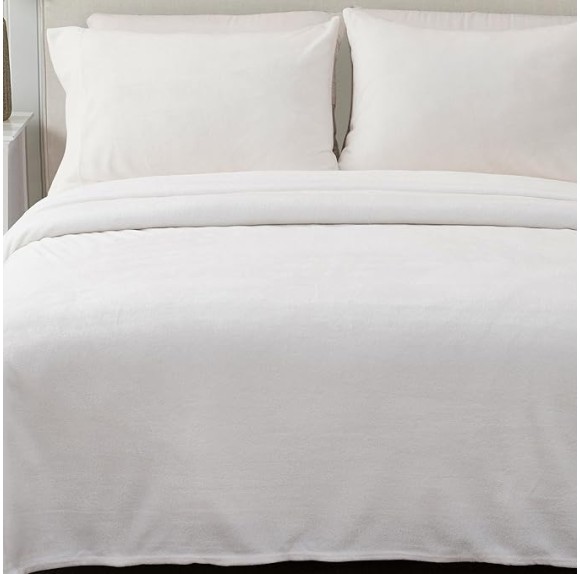 Extra Soft Velvet Plush California King Micro Fleece Sheet Set | Deluxe Microplush Non Pilling Sheets, Deep Pocket | Lavish Sherpa Velvet Luxe Collection (Cal King, Winter White)