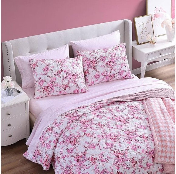 Twin Quilt Set, Cozy Brushed Microfiber Reversible Bedding Set, All Season Casual Home Décor (Floral Vineyard Pink, Twin)