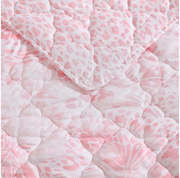 Queen Quilt Set, Reversible Brushed Microfiber Bedding with Matching Shams, Diamond Stitched Bedroom Decor (Butterfly Ombre Pink, Queen)