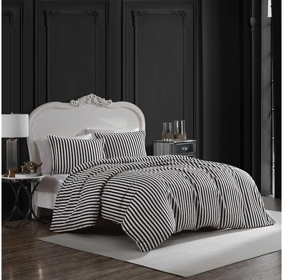 Twin Duvet Cover, Soft Bedding Set with Matching Shams, Chic Home Decor (Wonderland Stripe Black, Twin)