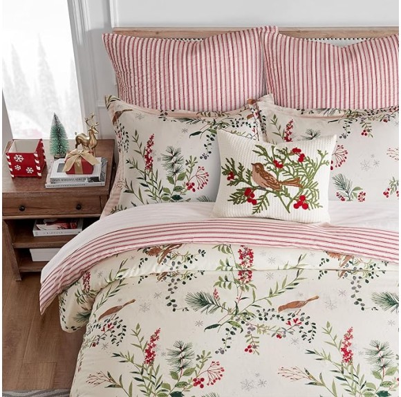 Winterberry Forest Duvet Cover Set - King Duvet Cover (106 x 94in.)+ Two King Pillow Cases (36 x 20in.) - Berry Branches - Green Red Grey and Cream - Cotton