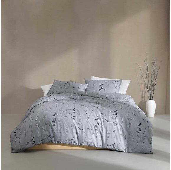 - King Duvet Cover Set, Super Soft Cotton Sateen Bedding with Matching Shams, Smooth & Silky, Floral Printed Room Essentials (Wildflower Dusk Purple, King)